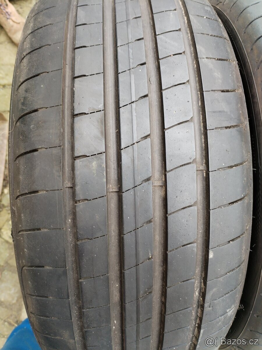 225/40/19 letni pneu MICHELIN 225/40 R19 - 2