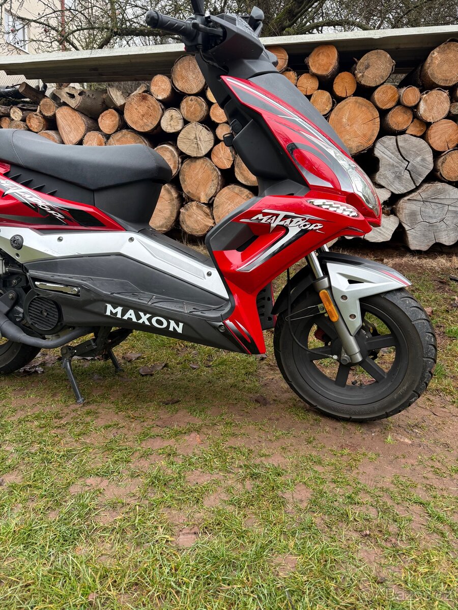 Skútr Maxon 125ccm - 2