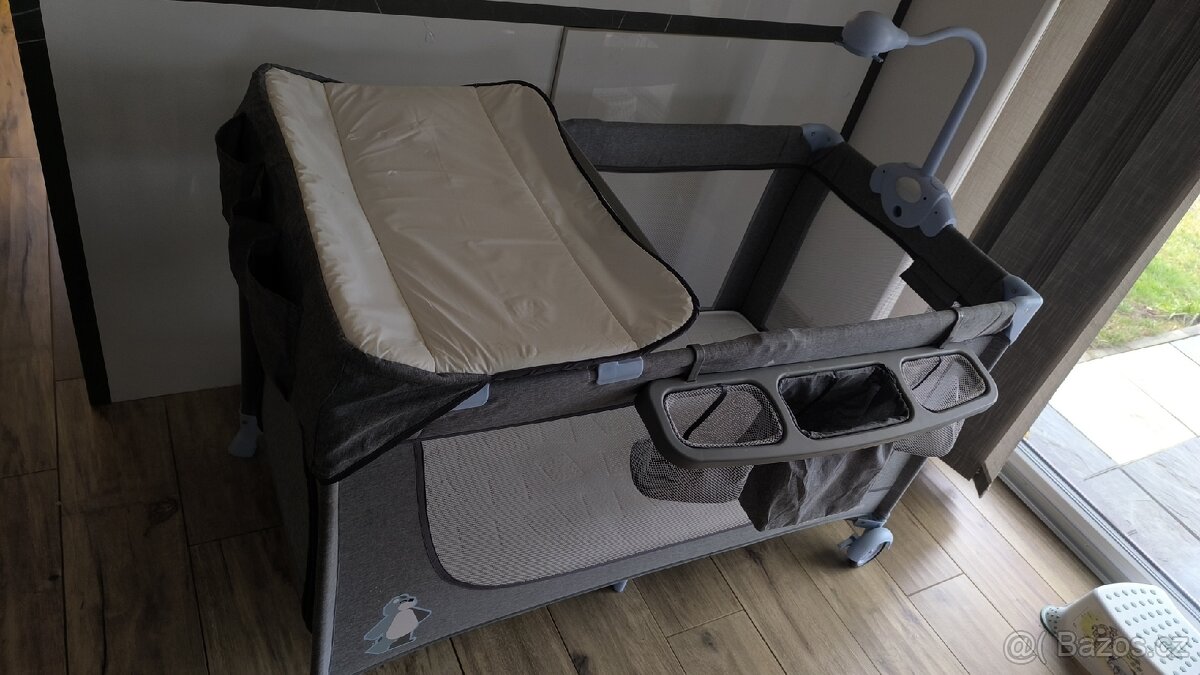 Dětská cestovní postýlka - 2