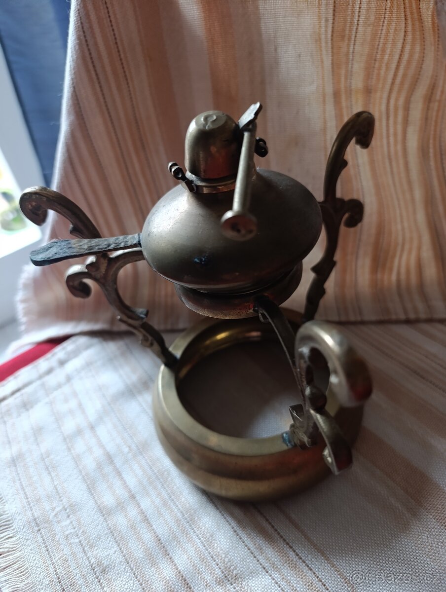 Stojánek pod lampu - 2