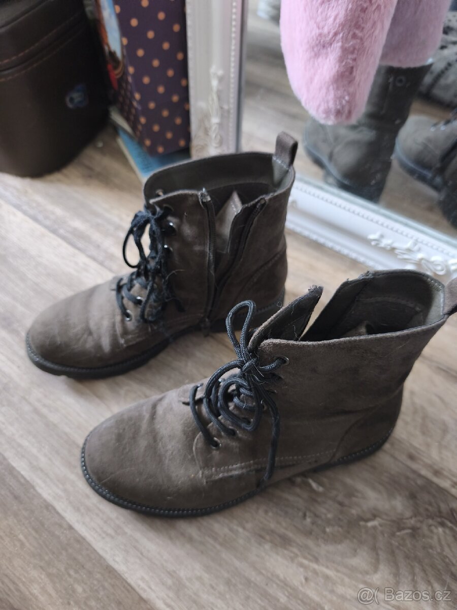Kotníkové boty na zip - 2