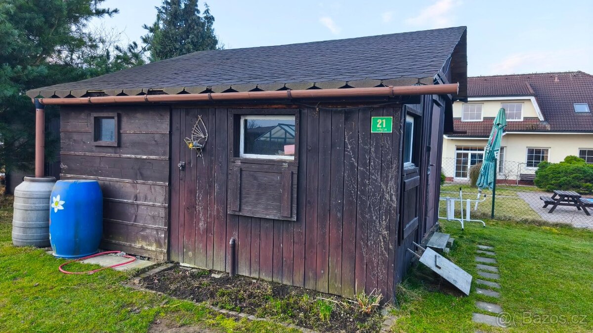 Daruji zahradní domek - 2