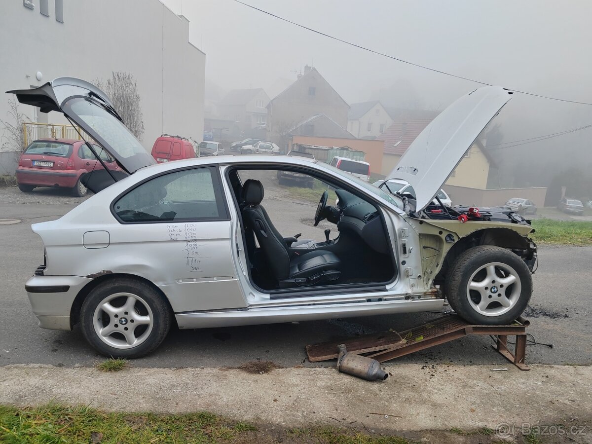 Prodám díly z compacta - 2