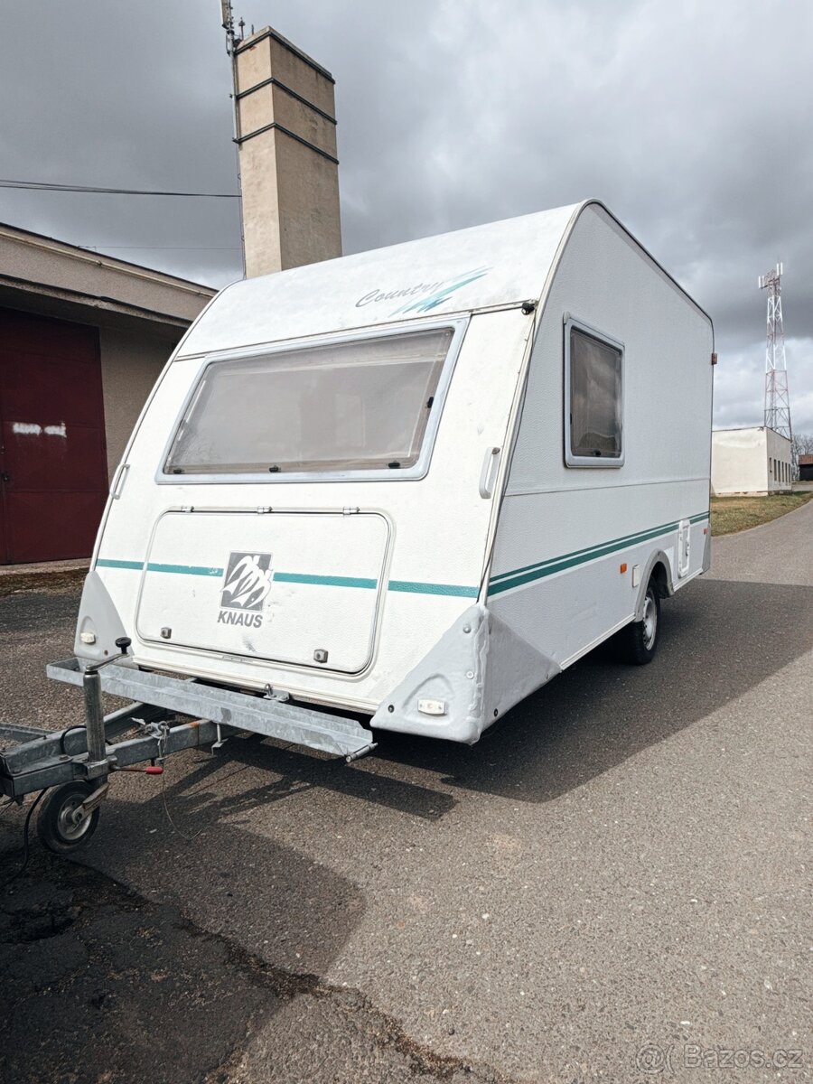 Prodám karavan tovární značky knaus - 2