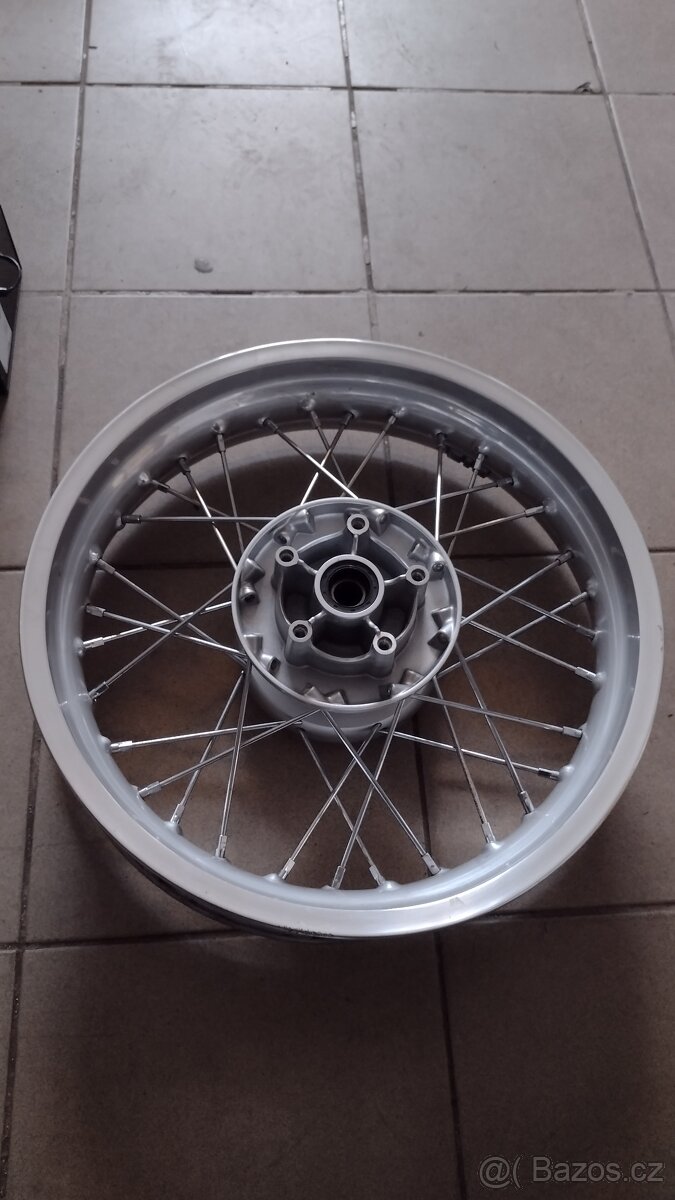 Triumph Thruxton 1200r - 2