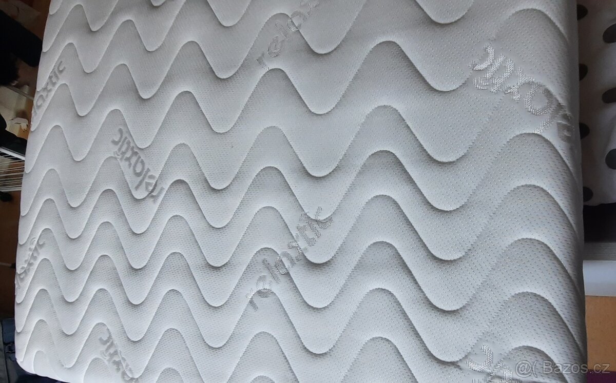 Matrace DREAMZONE - téměř nová - 2