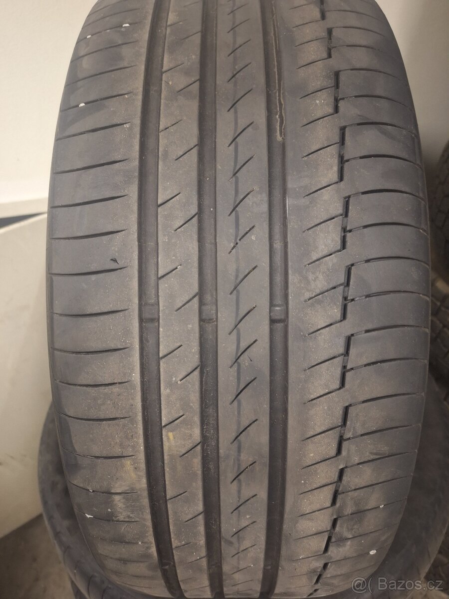 Letni pneu 245/45/19 - 2