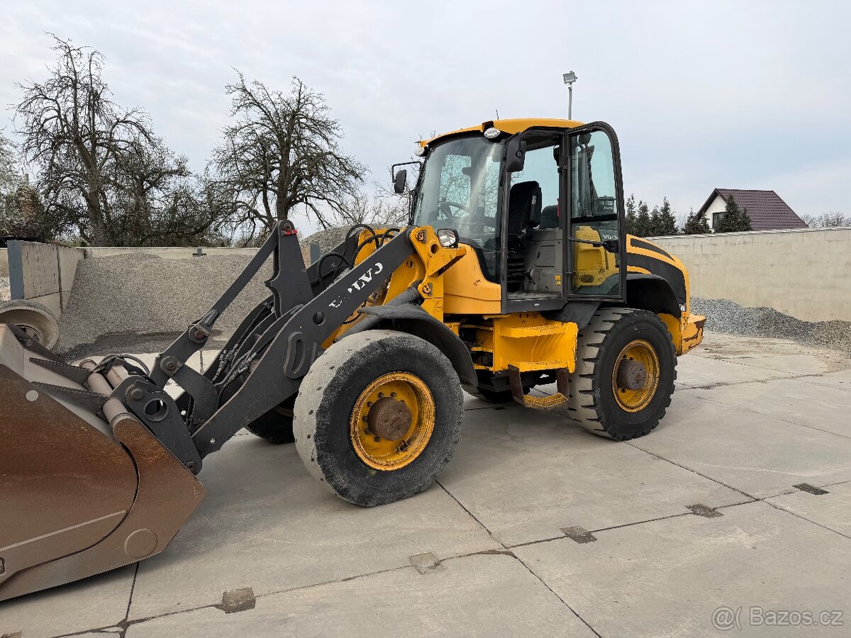 VOLVO L45G - 2