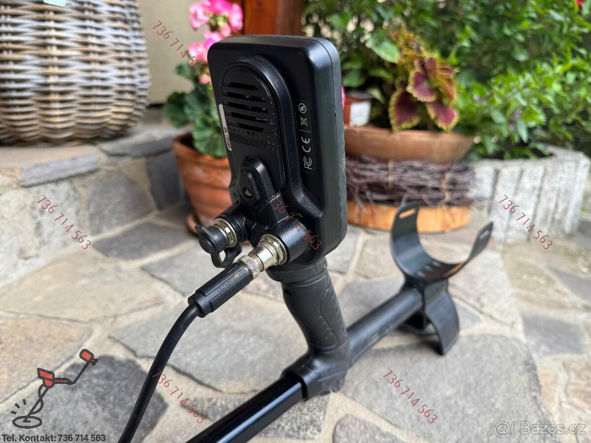 Detektor kovů Nokta Makro Simplex + - 2