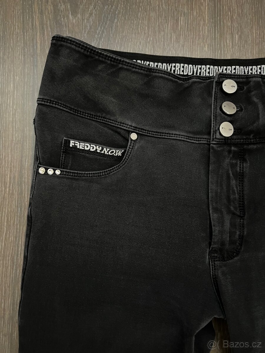 Freddy Jeans NOW – černé push-up džíny, vel. L, TOP stav - 2