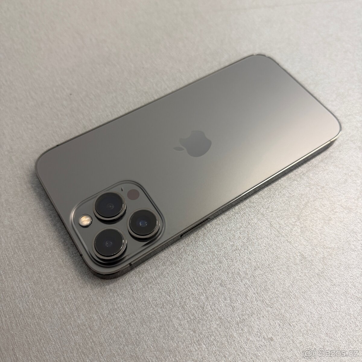 iPhone 13 Pro Max 256GB graphite, 12 měsíců záruka - 2