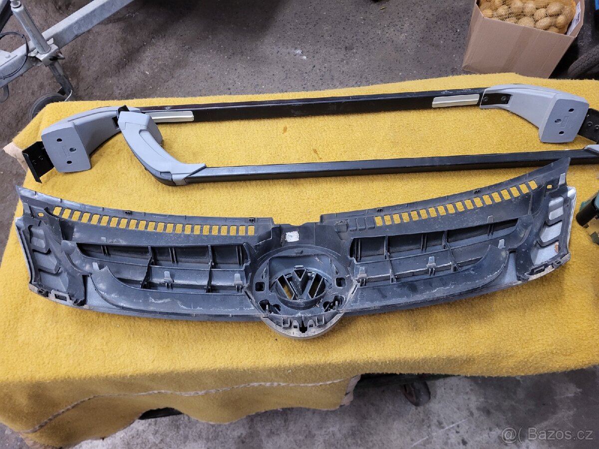 Přední maska vw gol5 plus - 2