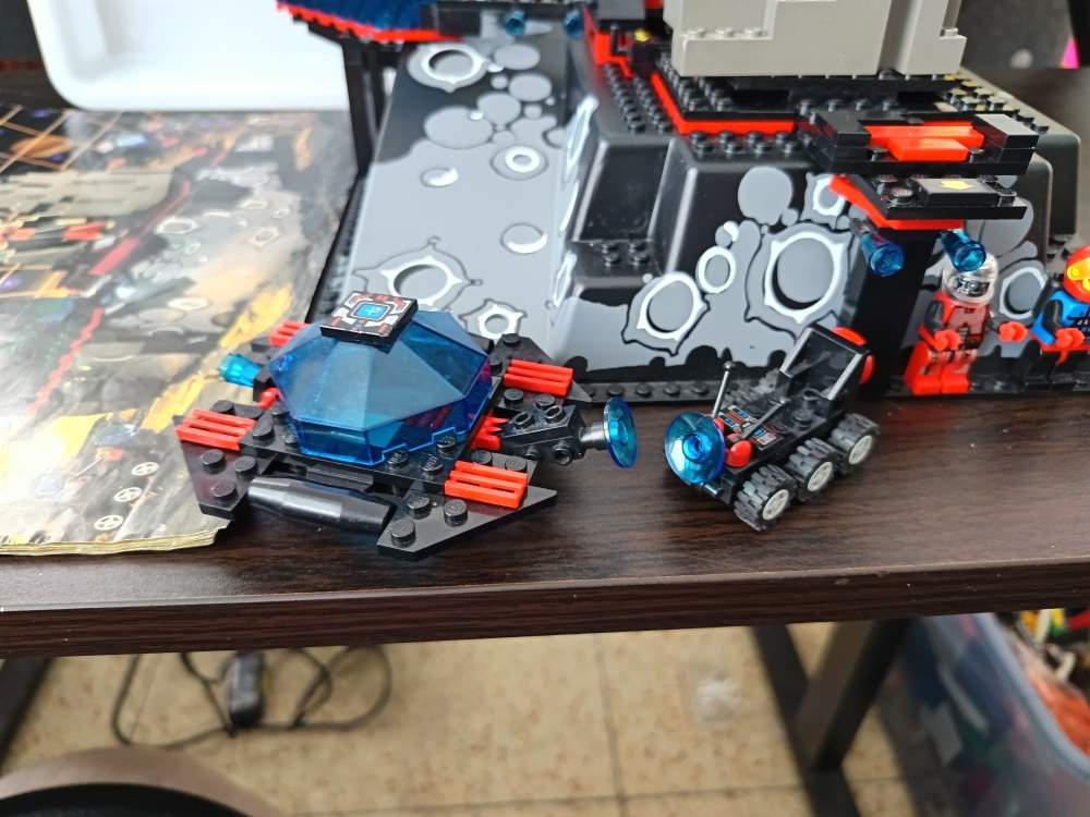 LEGO Space 6959 Lunar Launch Site +návod - 2