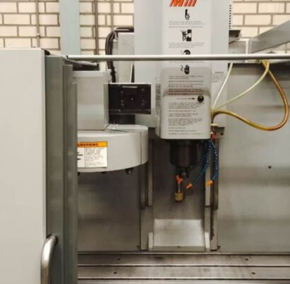 Obráběcí centra - vertikální TM-1P - 2