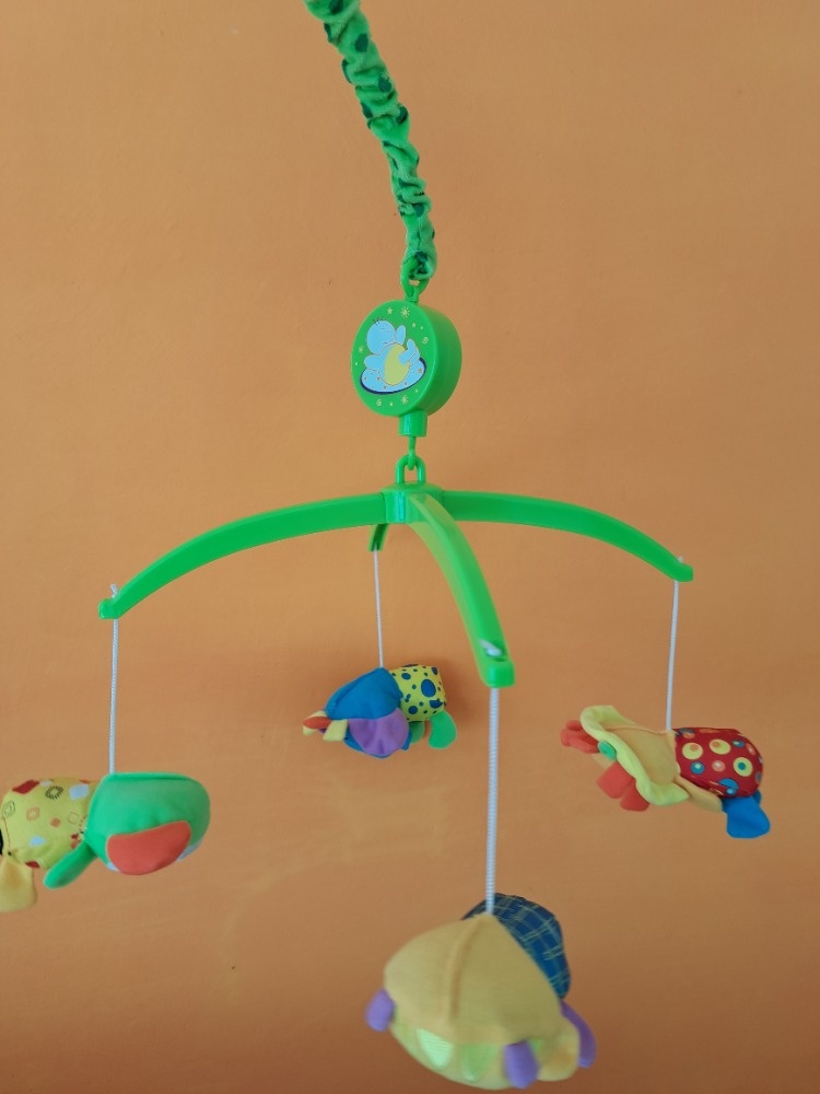 Hudební kolotoč nad postýlku - 2