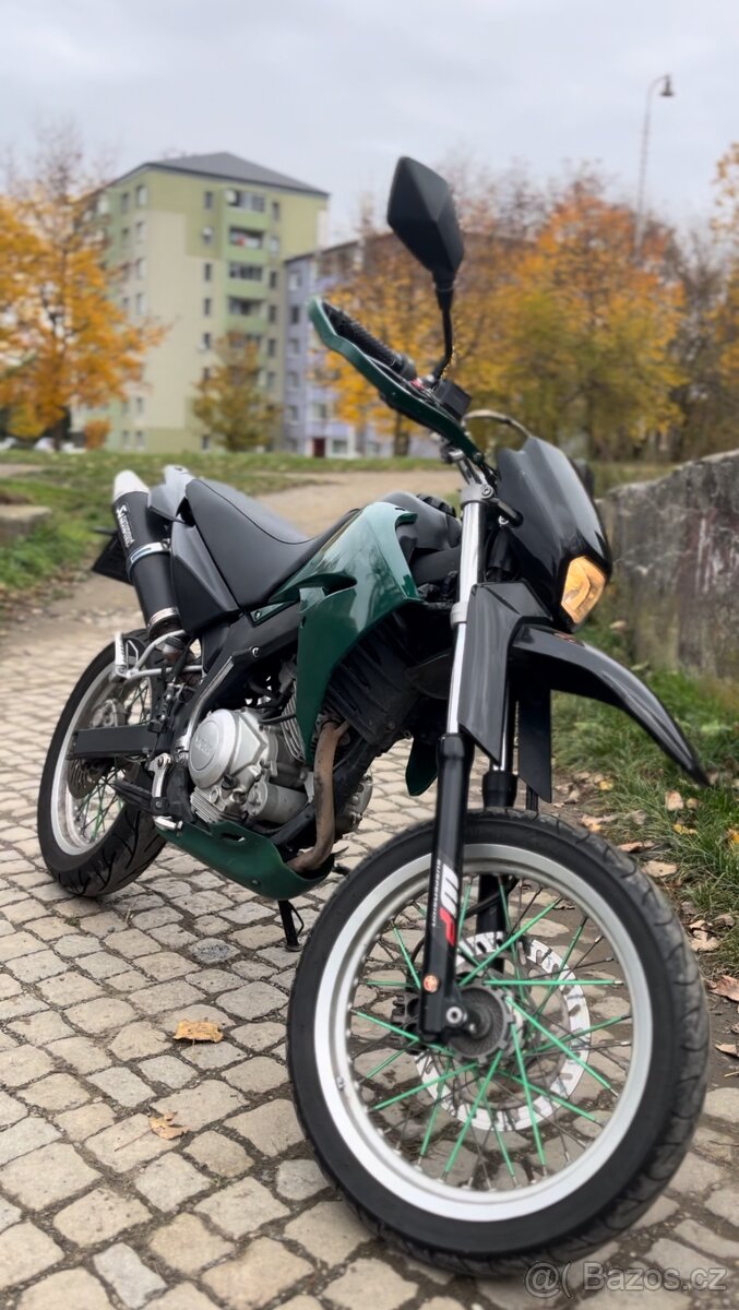 YAMAHA XT 125 X - 2