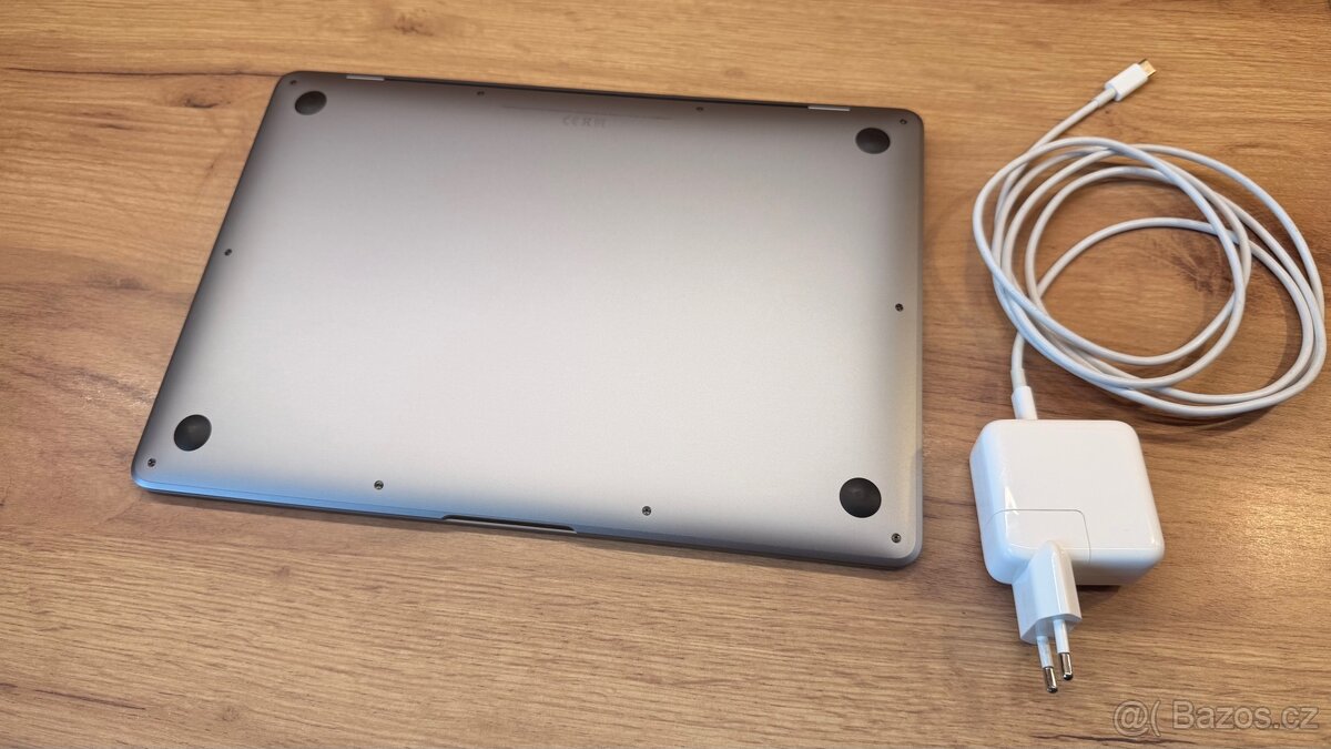 Macbook Air 128GB, 8GB RAM (2018) - 2