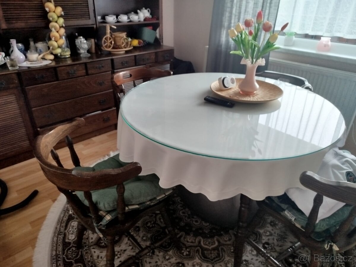 Nábytek do jídelny - 2