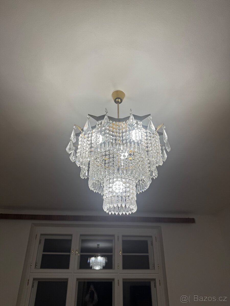 Křišťálový lustr vícepatrový - 2