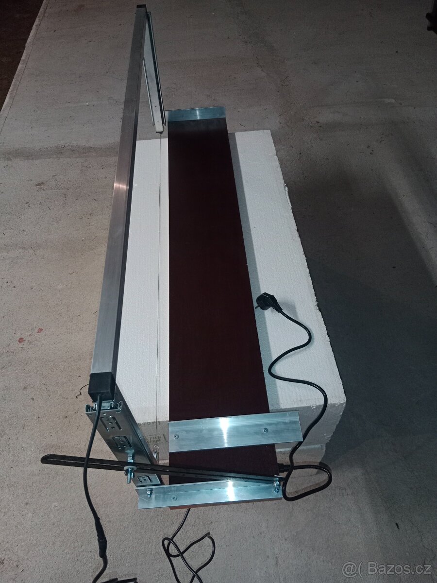 Rezačka polystyrénu - 2