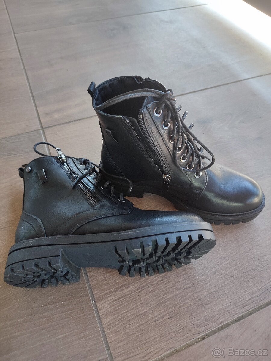 Dívčí boty Baťa vel. 34 - 2