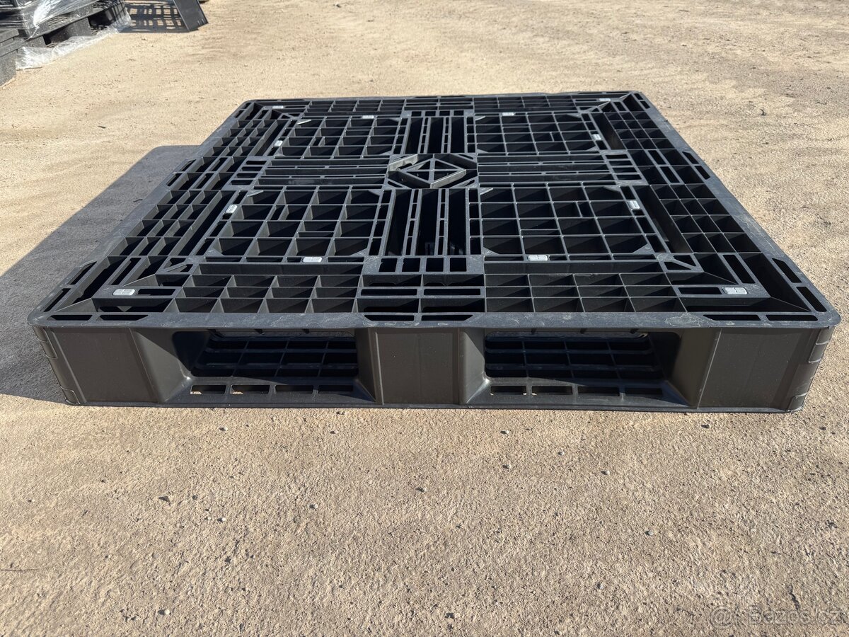 Prodám plastové palety - 2