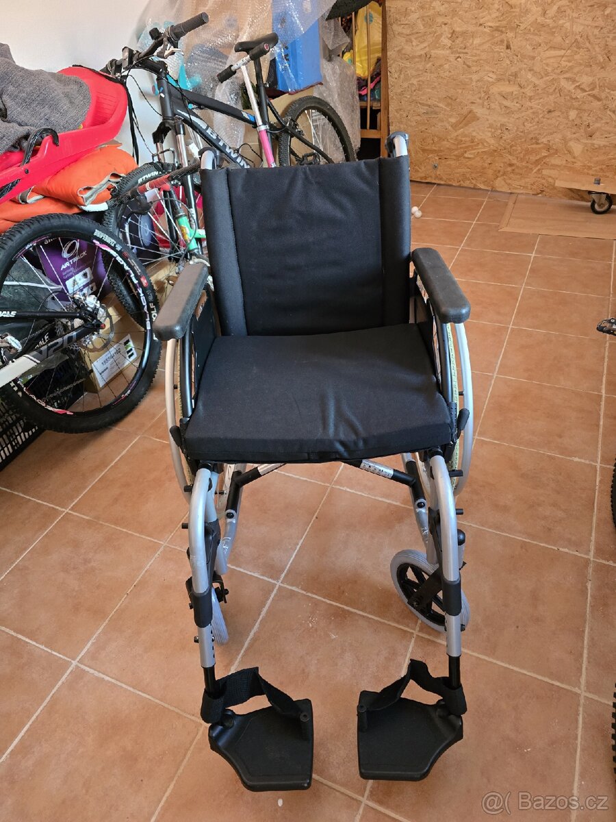 Invalidní vozík - 2