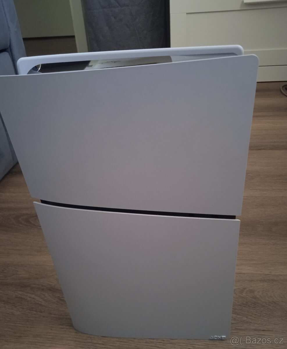 PS5 Digital Edition + 2 ovladače, 850gb - 2