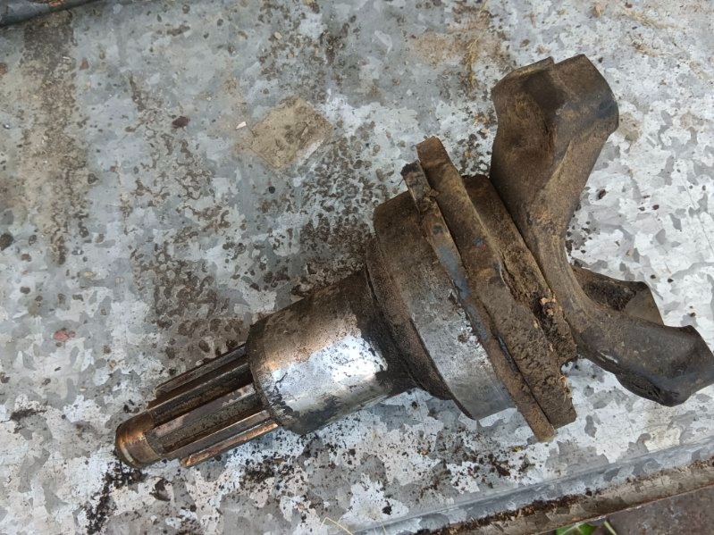 Setrvacnik TATRA 815 - 2