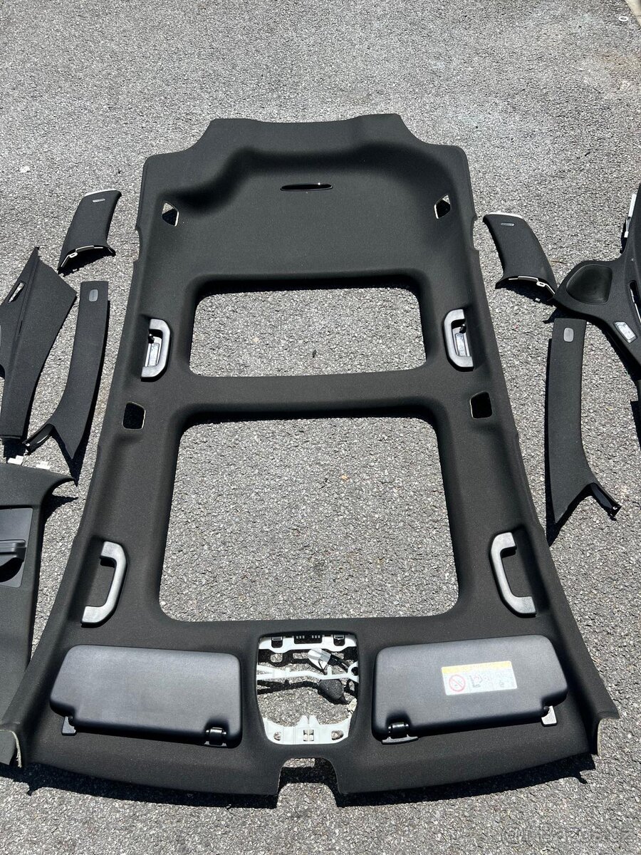 Mercedes C W205 AMG černý interiér - 2