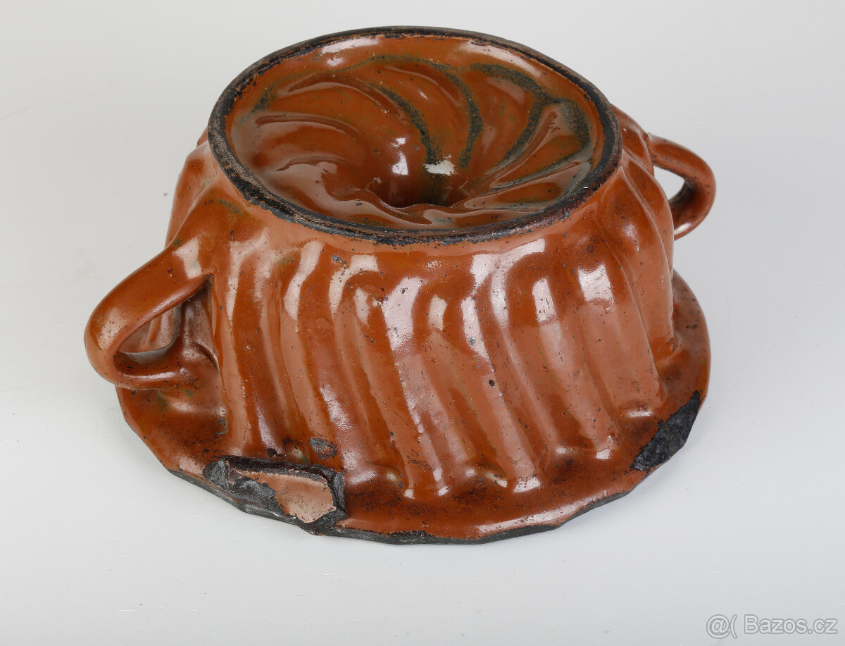 starožitná forma na bábovku - 2