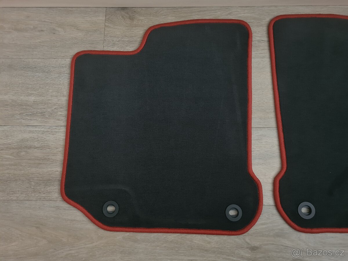 NOVÉ Zadní červené koberečky Octavia 1 ORIGINÁL - 2