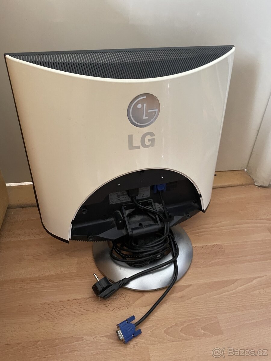 Monitor LG- dobrý stav, cca 19 palců - 2