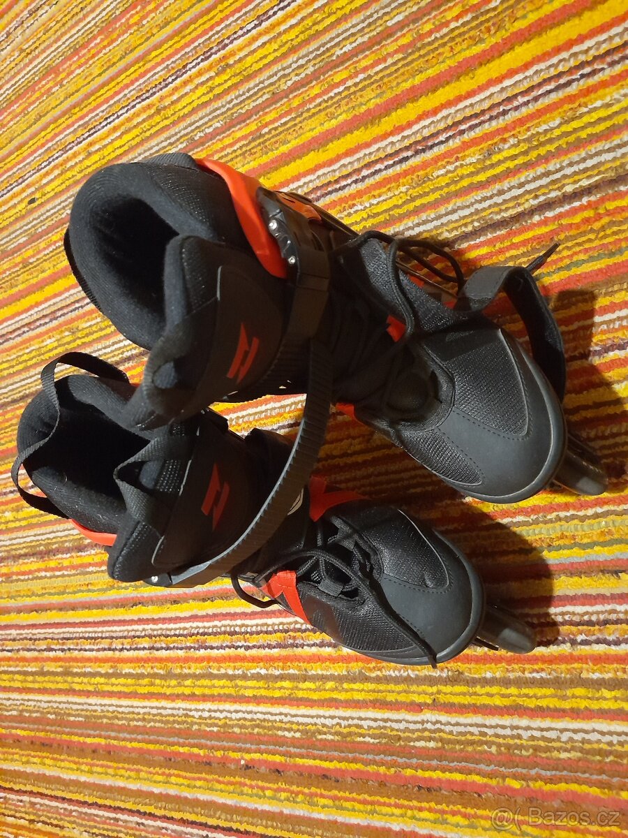 Brusle Zealot Annix - 2