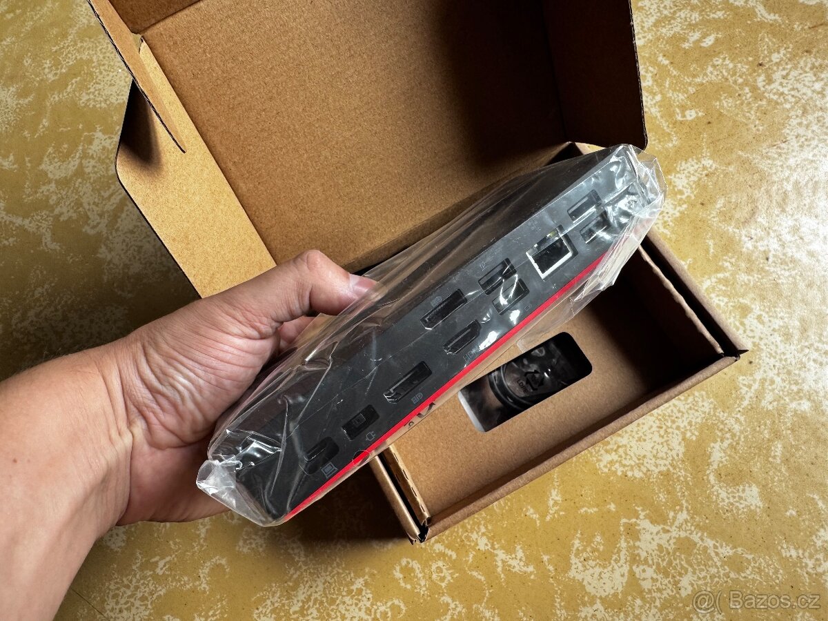 Lenovo ThinkPad USB-C Universal Dock - 2