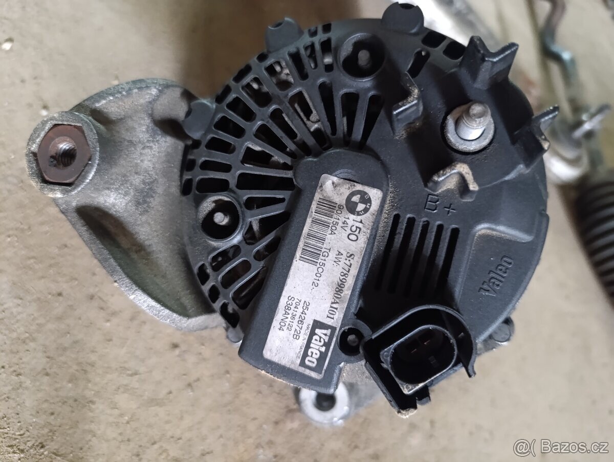 e46 330d alternátor 150A - 2