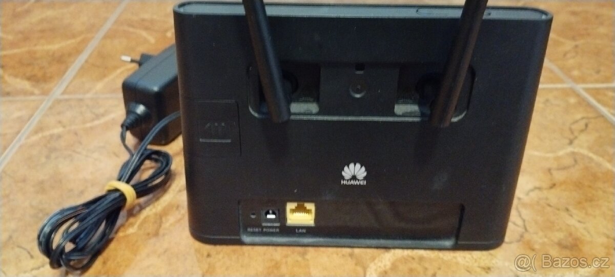 WiFi modem Huawei 8310s -22 na SIM kartu - 2
