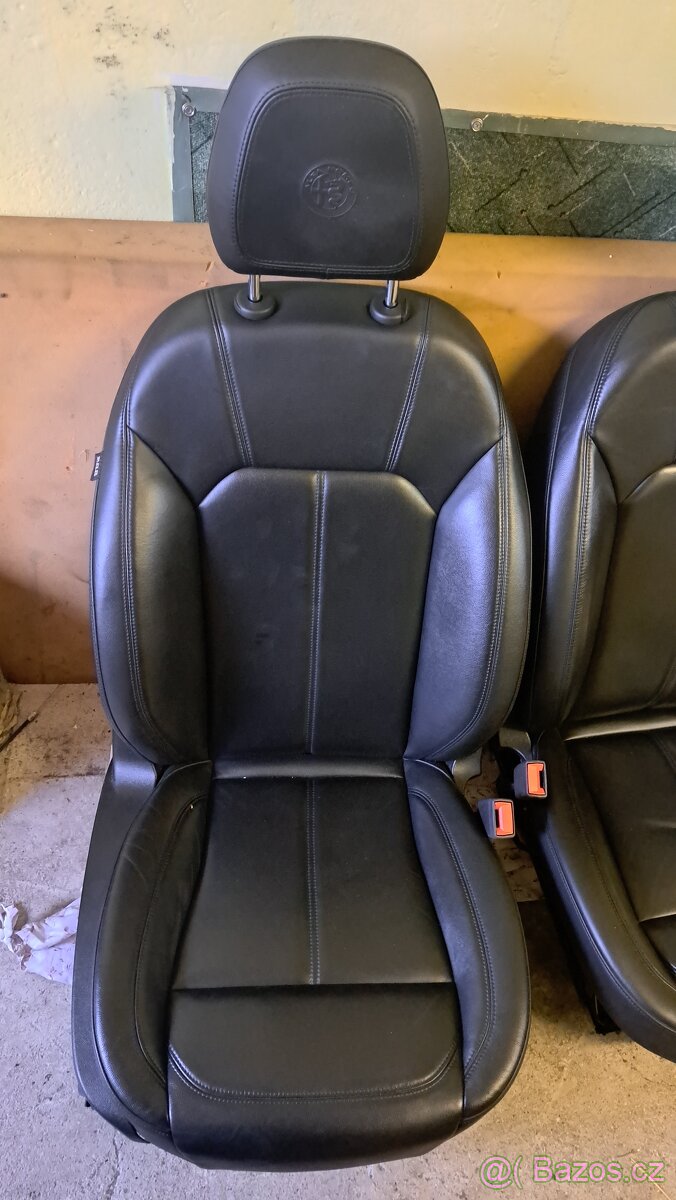 Prodám kožená sedadla Alfa Romeo Giulia - 2