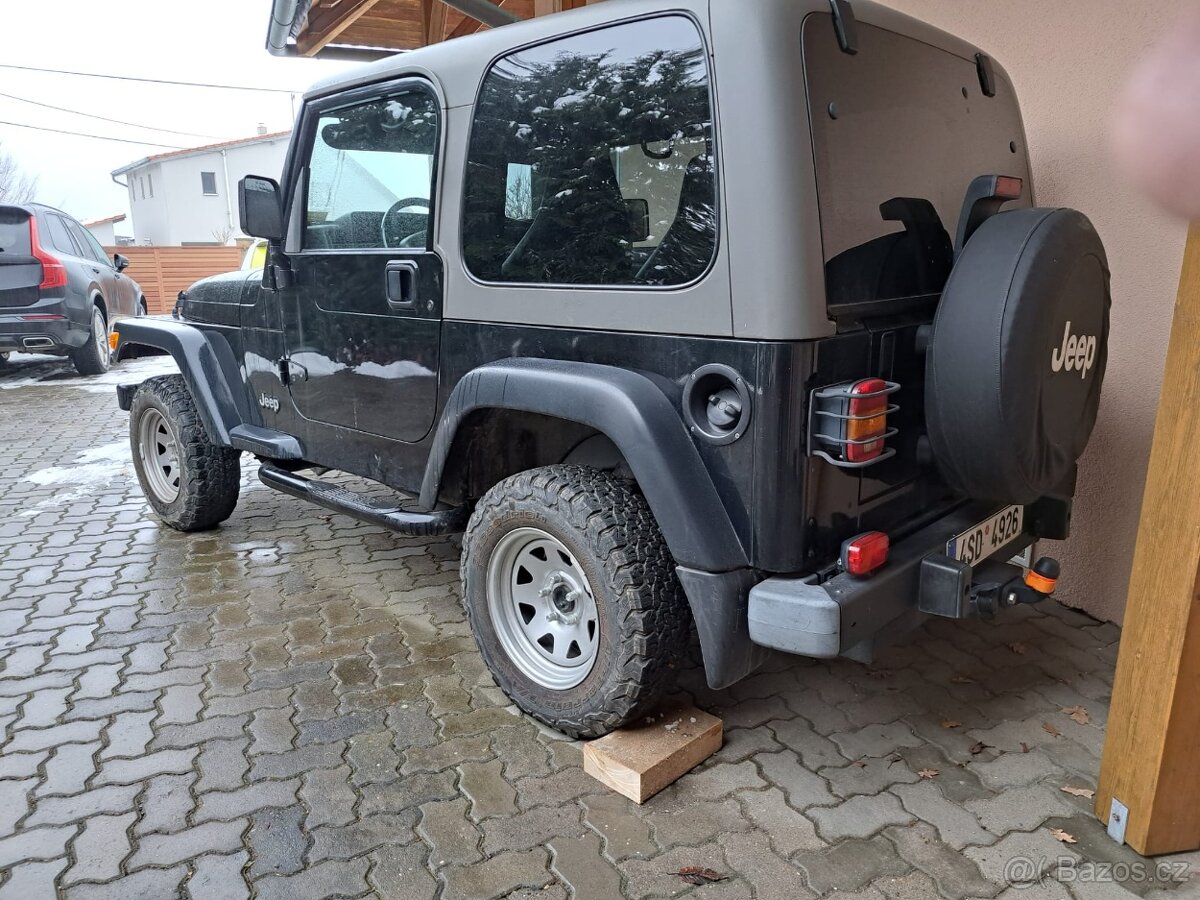 JEEP WRANGLER 2,5 , Rok 1999, 99700km
