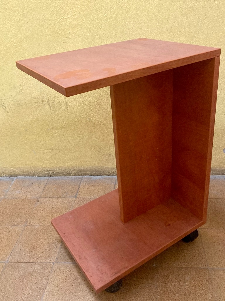 KVĚTINOVÝ STOLEK na kolečkách - 2