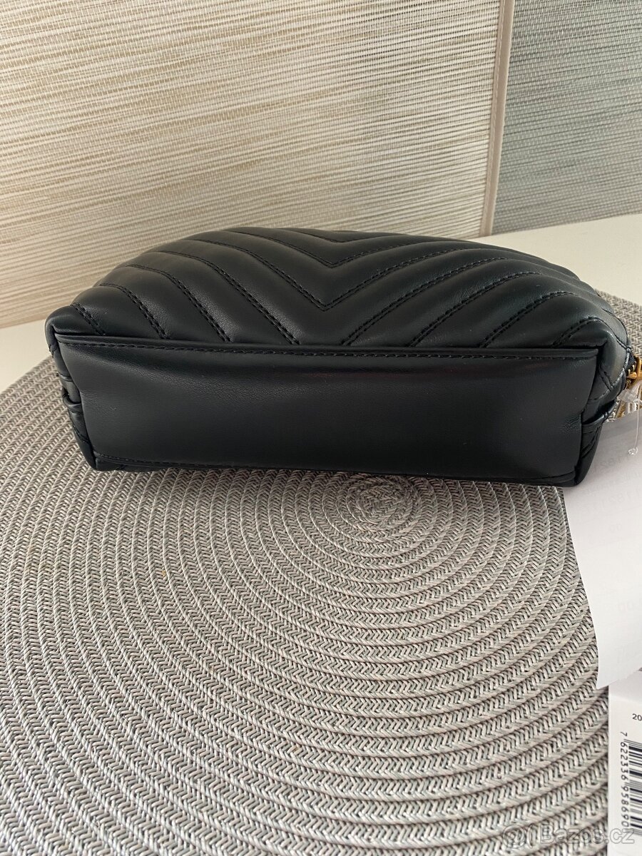 Kosmetická taštička Guess nová - 2