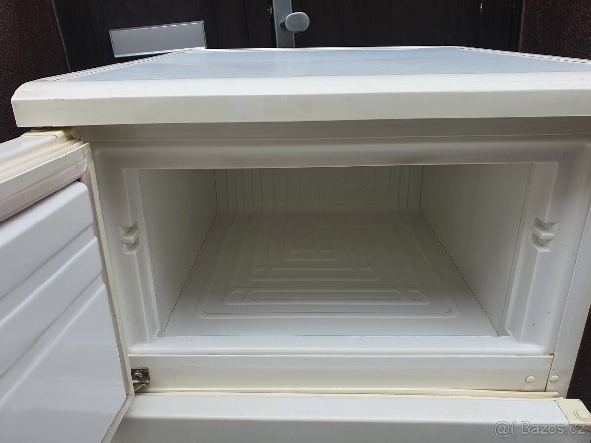 levná velká lednice + mrazák a možnost dopravy - 2