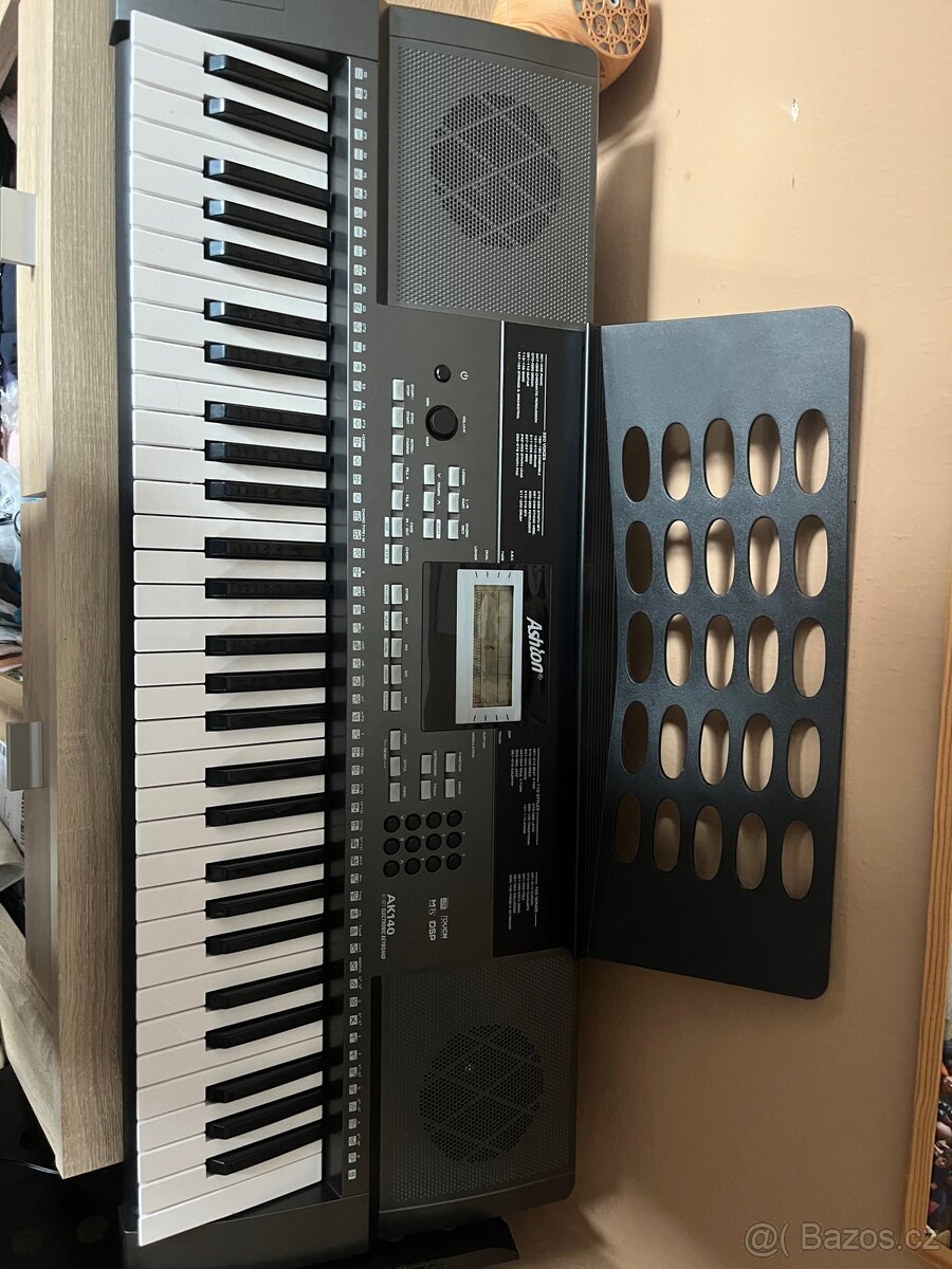 Keyboard elektronický - 2