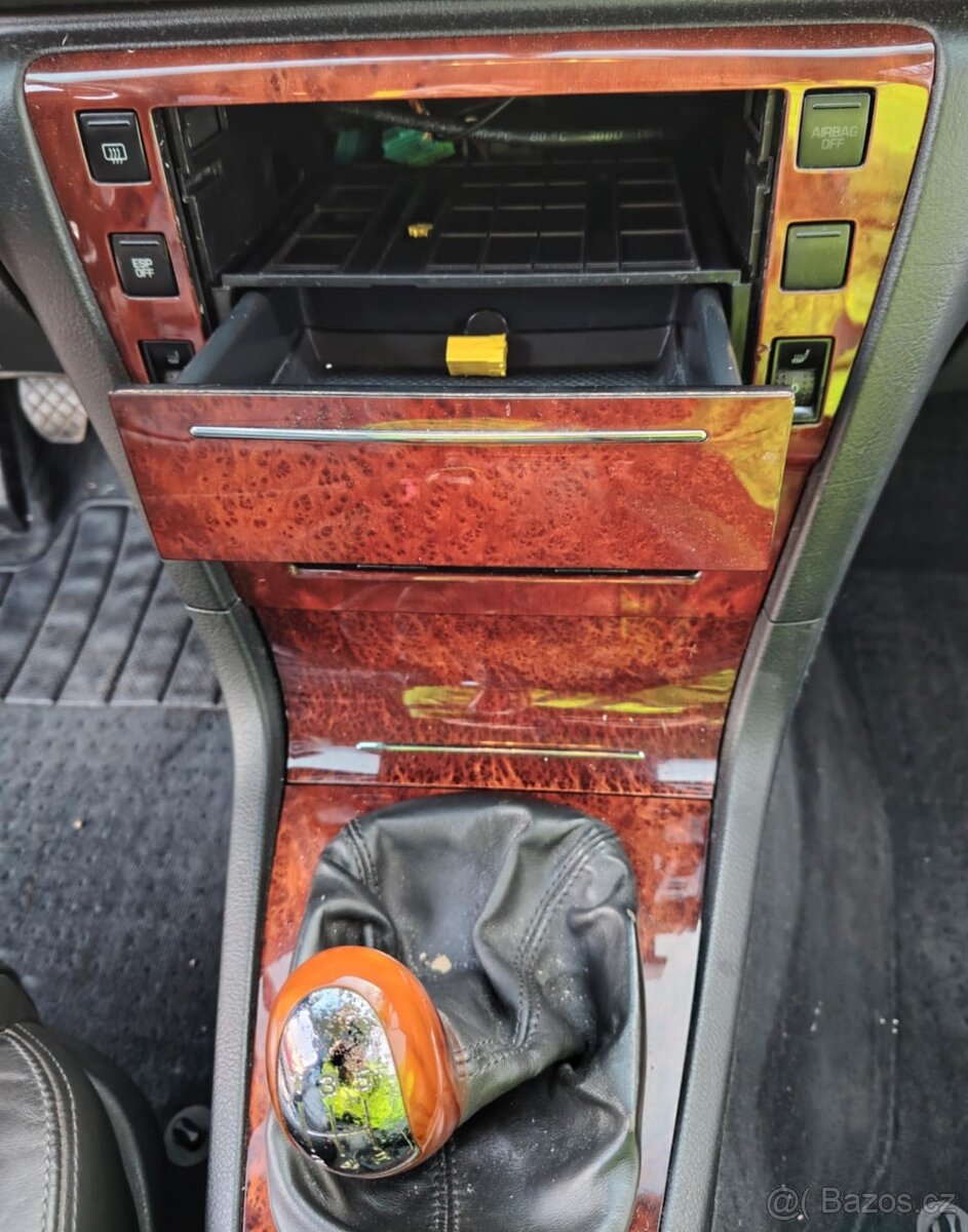 prodám dřevodekor do Škody Superb 1 - 2