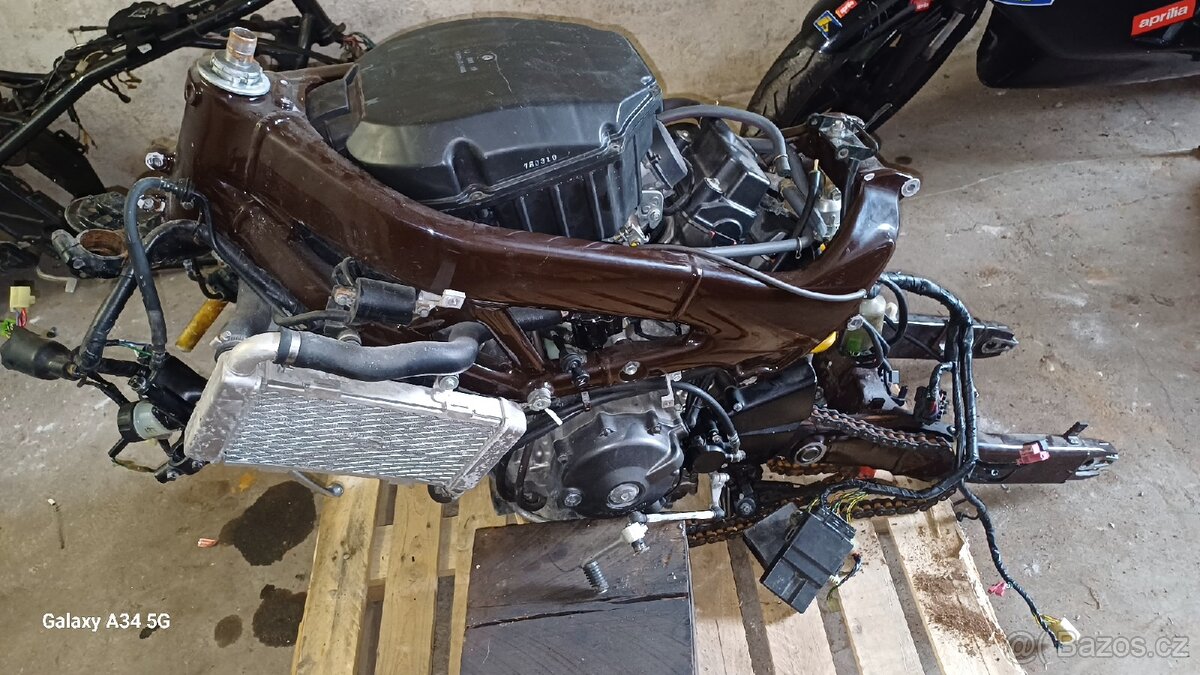 Honda vtr 1000 f - 2