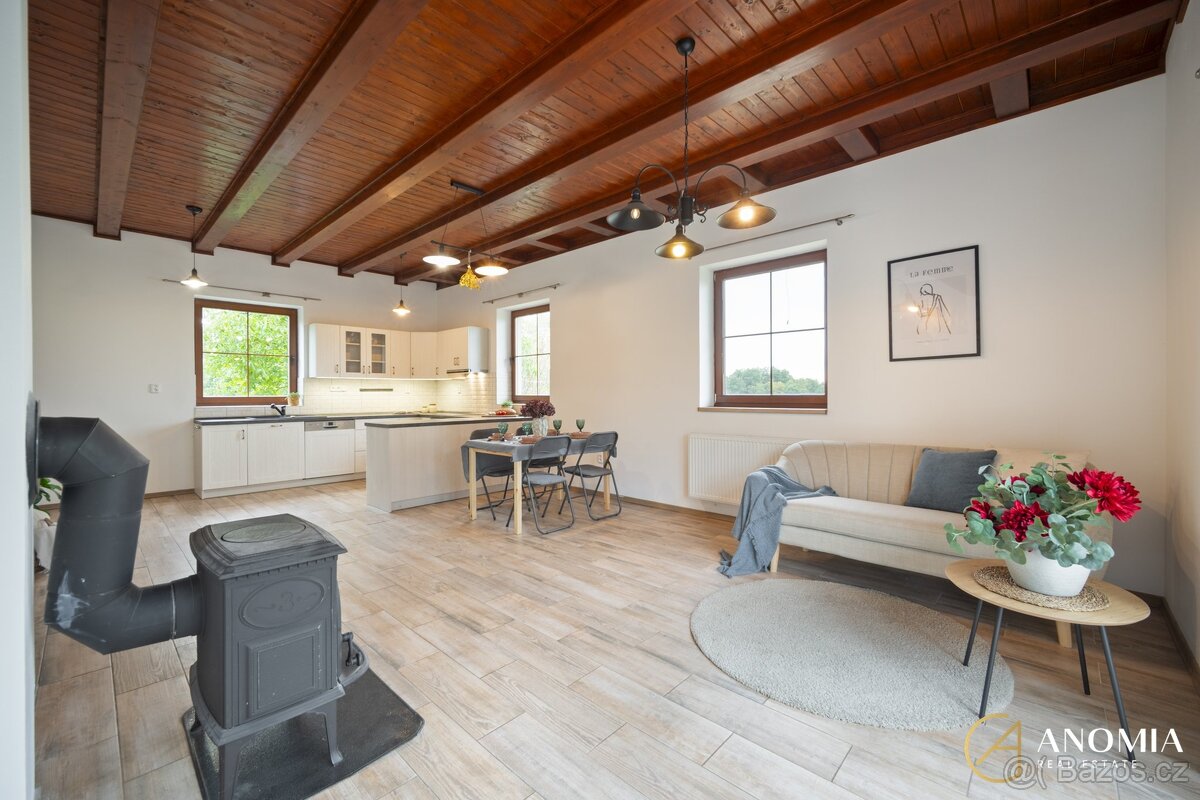 Prodej rodinného domu 195 m2, pozemek 823 m2, Rohozná - 2