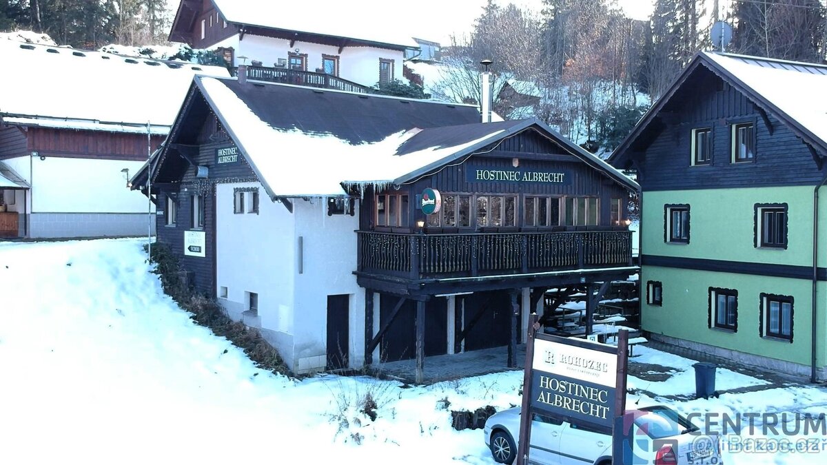 Prodáváme exkluzivně objekt s celkovou užitnou plochou 140 m - 2