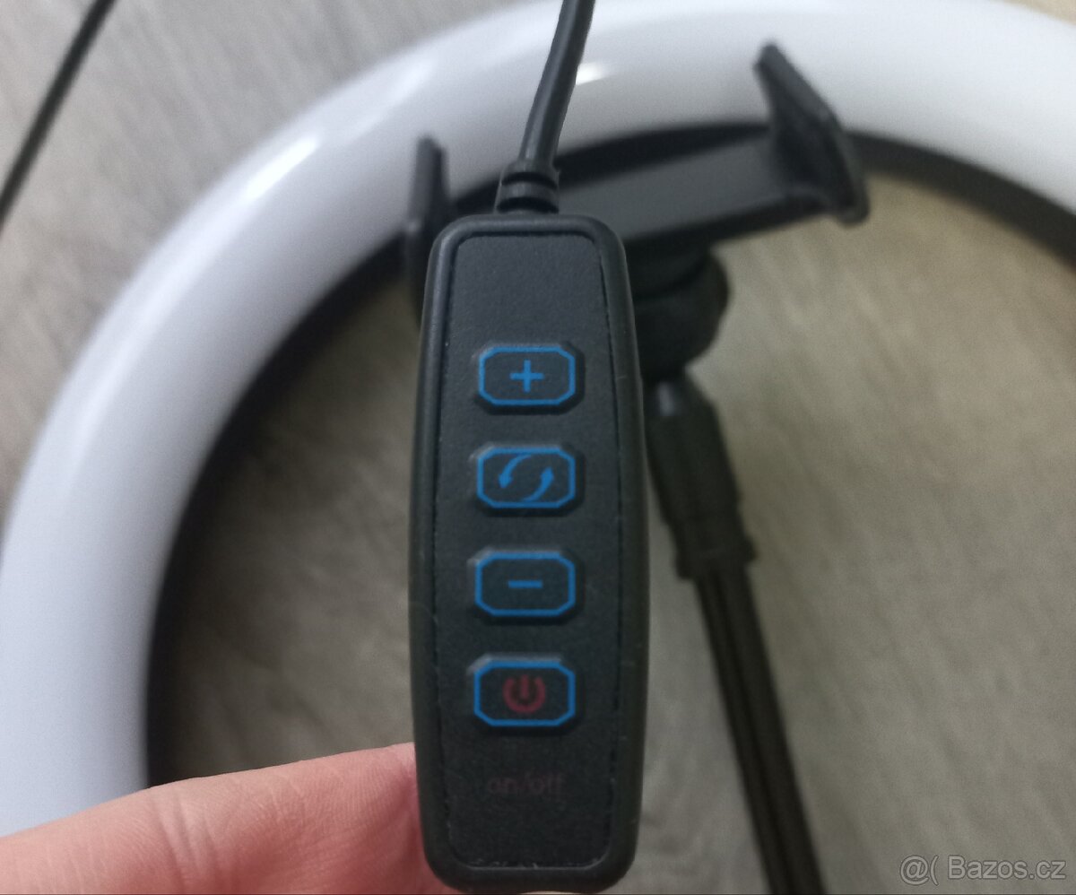 Stmívatelné kruhové světlo - 2