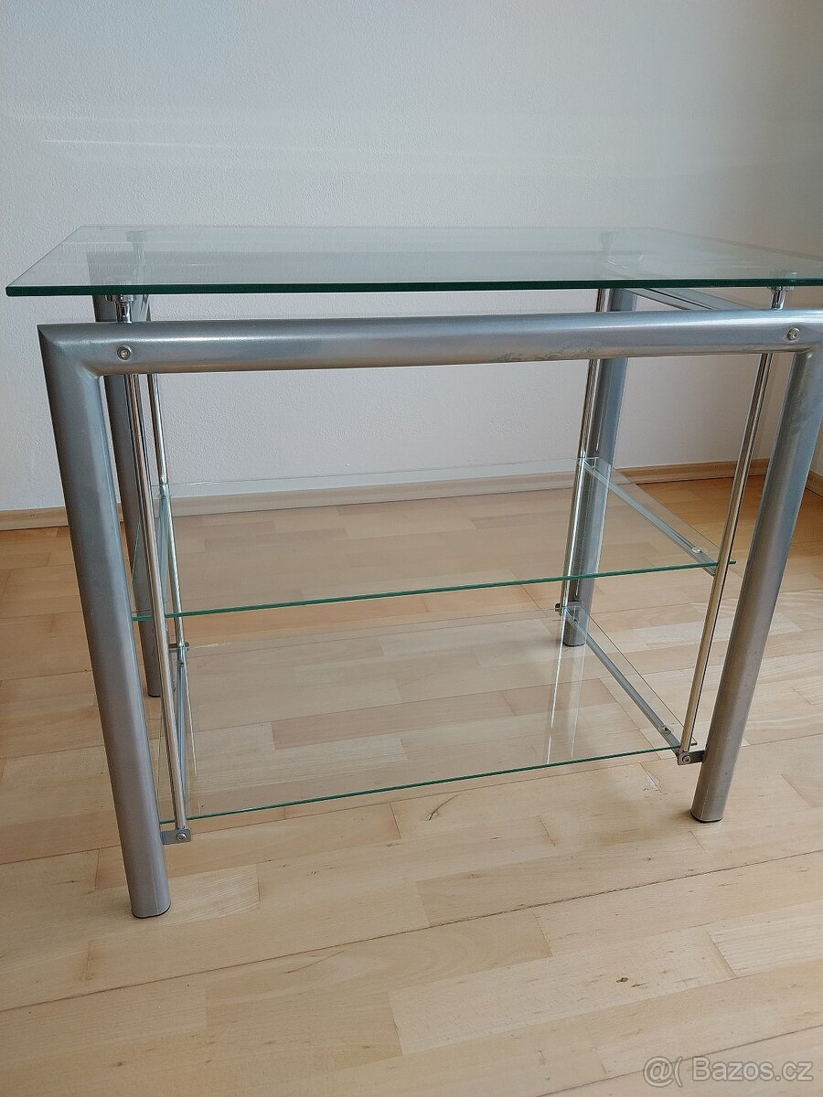 Skleněný TV stolek - 2