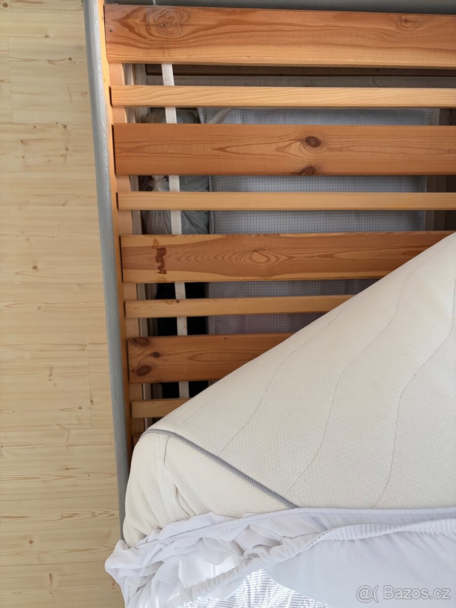Jednolůžková postel - 2